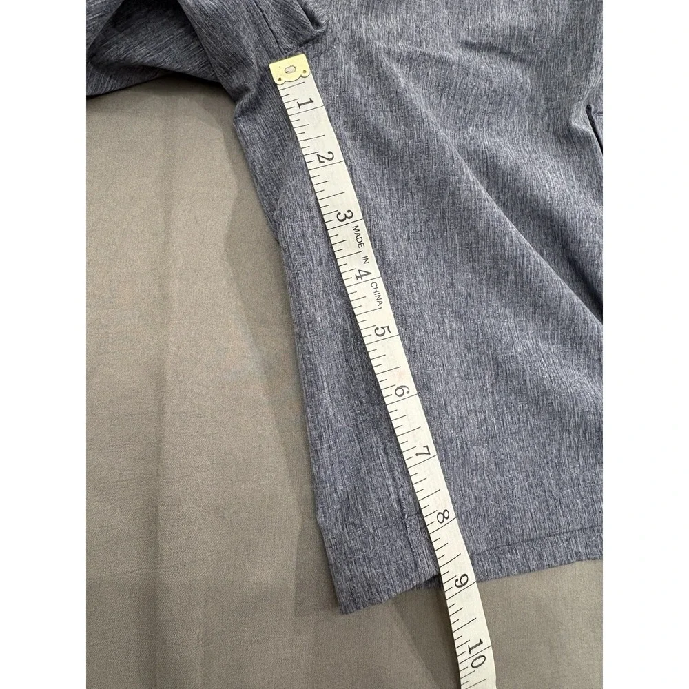Huk Shorts Mens S Heathered Blue 8.5 Inseam Fishing Quick Dry Stretch Cargo